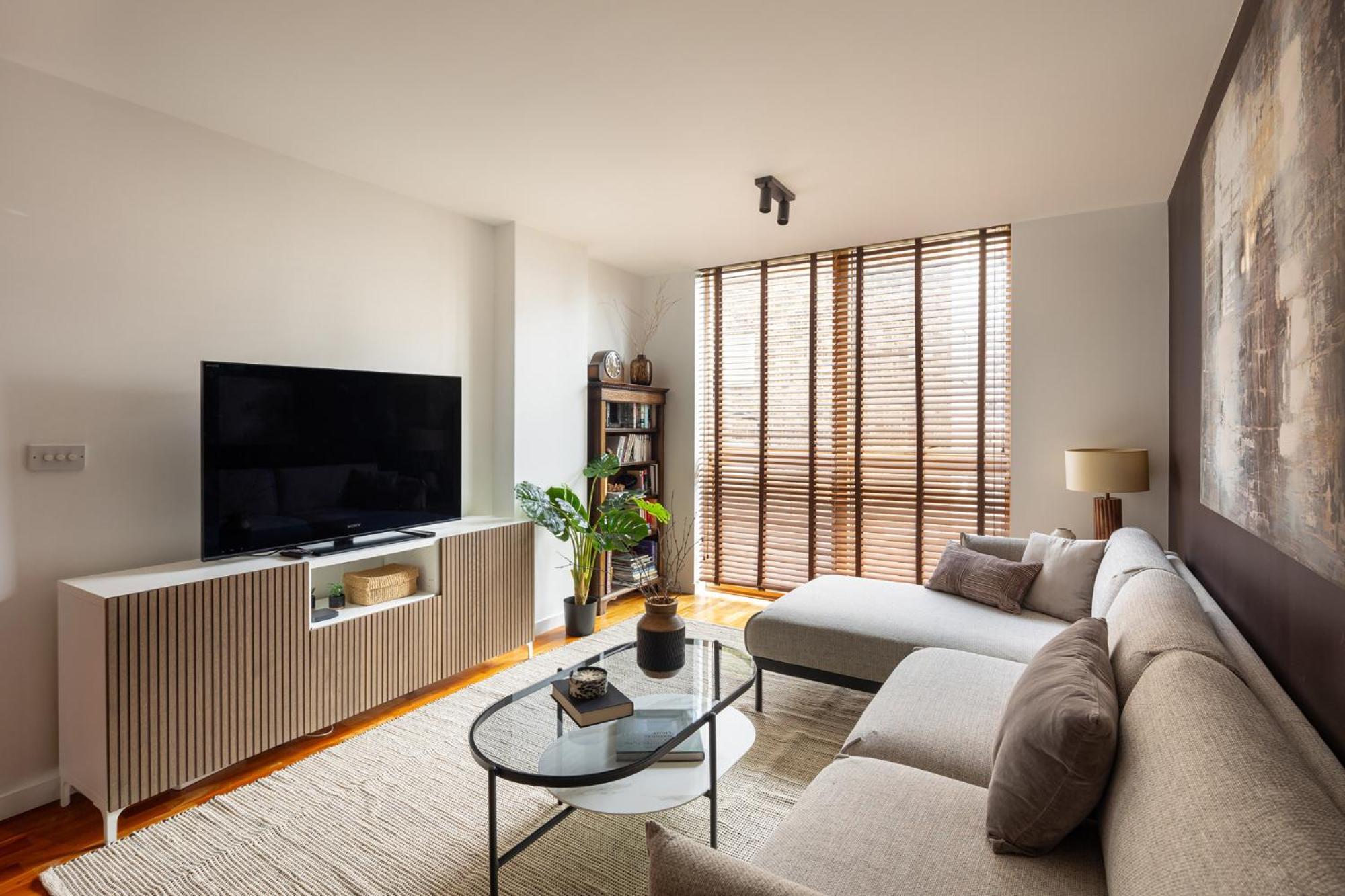 Veeve - Contemporary On The Canal Apartment